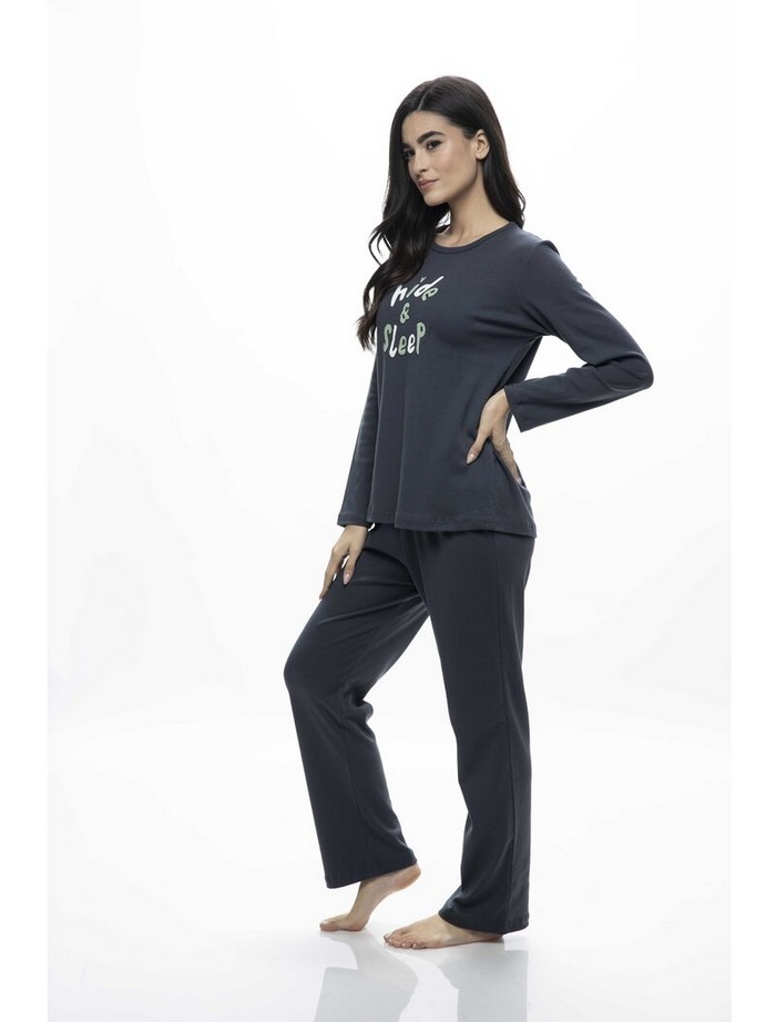 Σετ Πιτζάμα με U-Neck